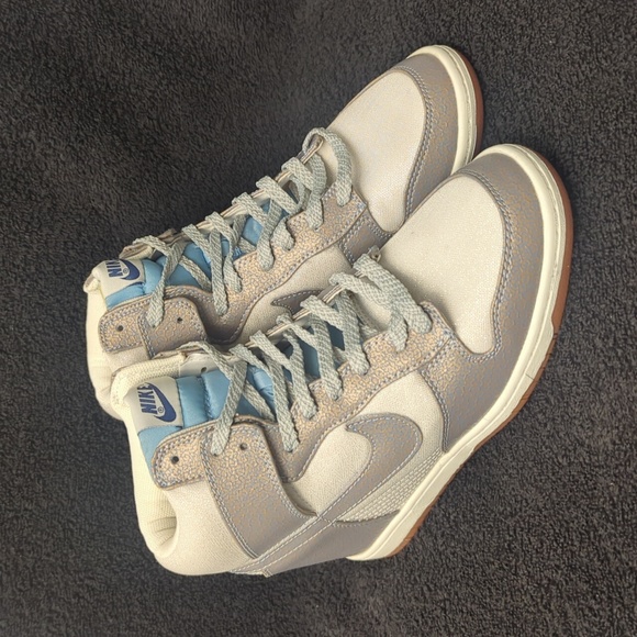 Nike Dunk Sky High Essential 'Silver lce Blue' Sneaker Wedges - Picture 4 of 11